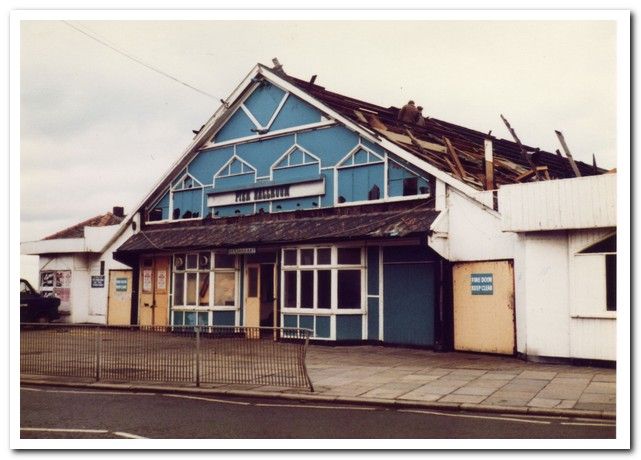 Redcar Pier demolition - December 1980-January 1981
