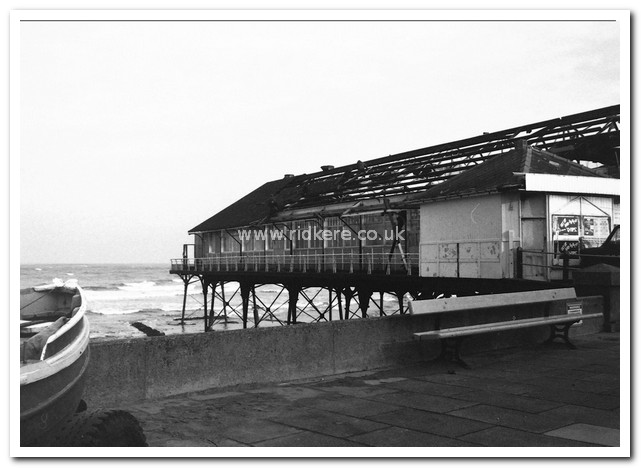 Demolition of Redcar Pier, 1980-1981