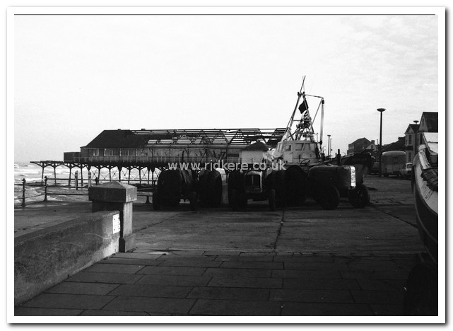 Demolition of Redcar Pier, 1980-1981